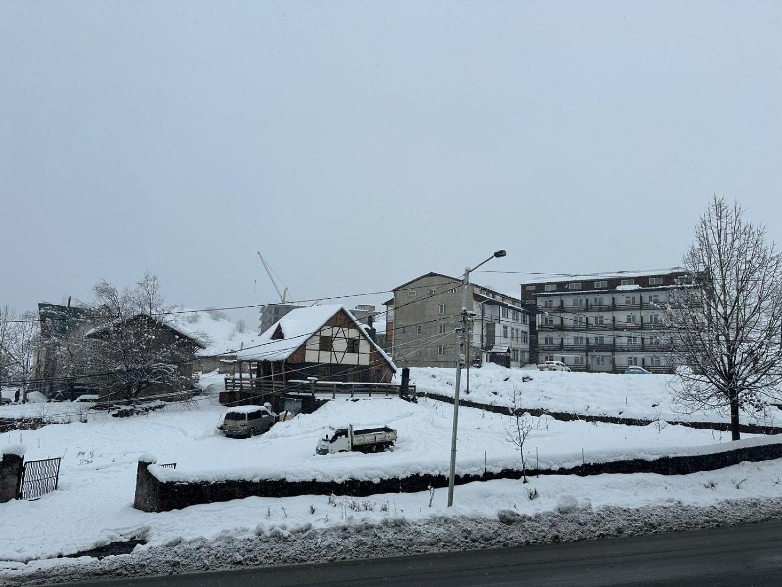 Hotel Qumli Гудаури Екстериор снимка