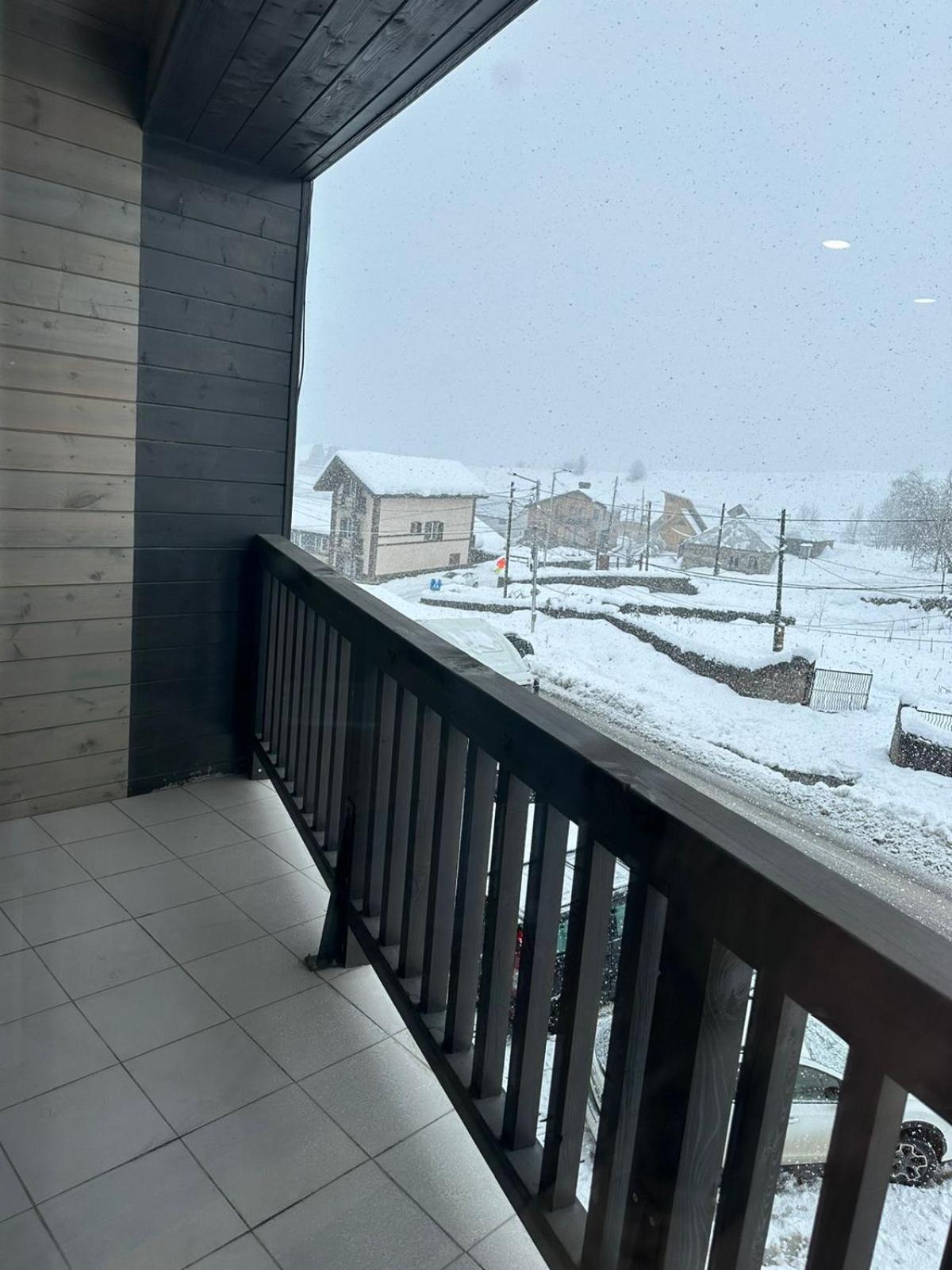 Hotel Qumli Гудаури Екстериор снимка