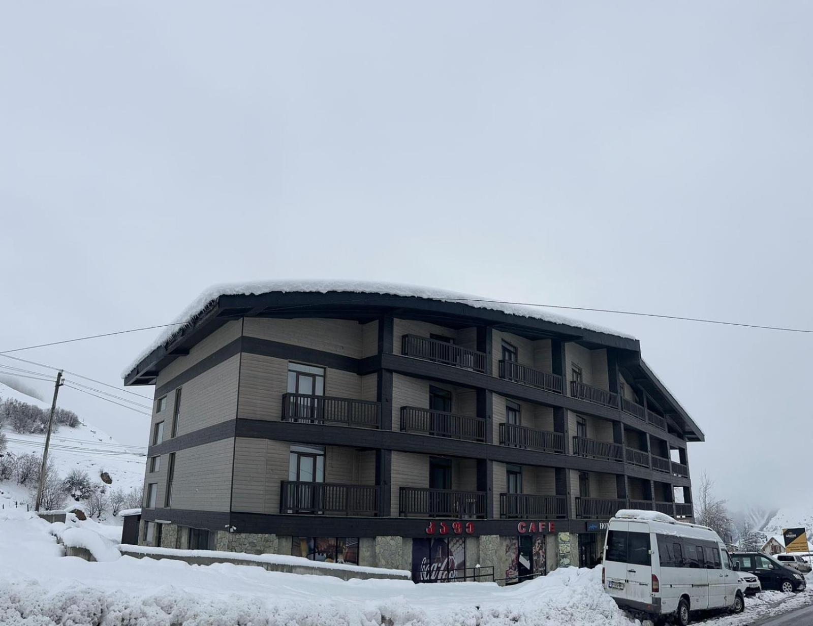 Hotel Qumli Гудаури Екстериор снимка